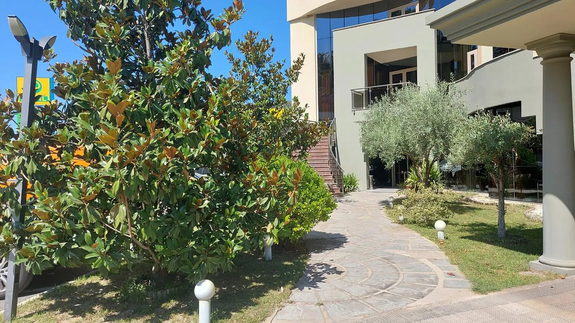 Hotel Green Vasqarr
