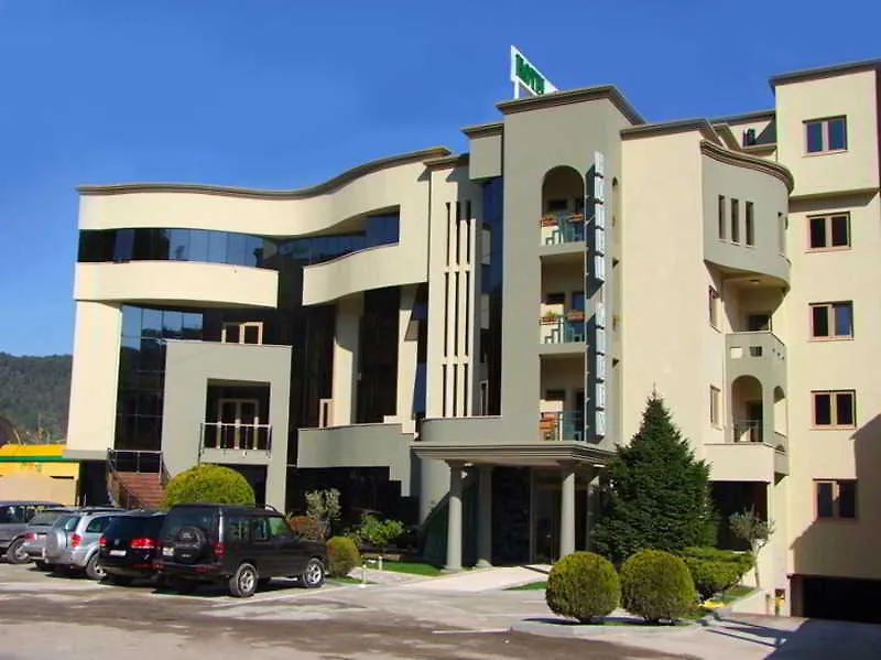 Hotel Green Vaqarr 4*,  Albania