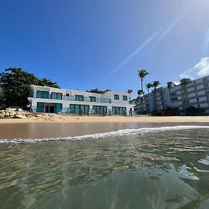 1 Corcega Beachfront Guest house Rincon