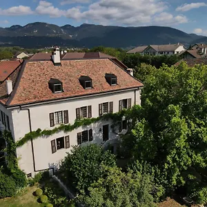 Sessius1622 Bed & Breakfast Cessy