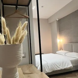 https://d-rooms.hotels-in-tirana.com