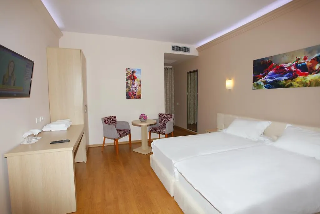 Hotel Green Vaqarr